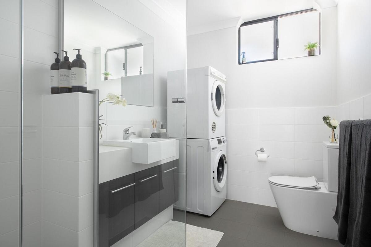 Bright Trendy 2bdrm - Walk To River & Shops Perth