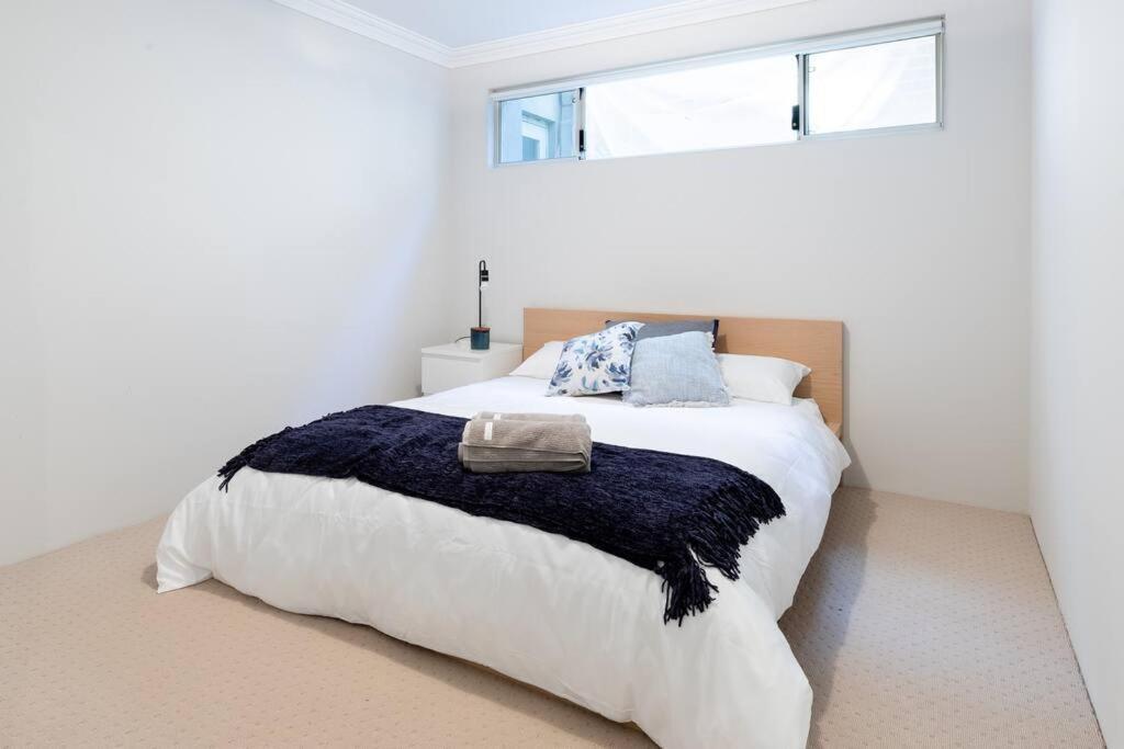 Holiday home Modern Town House - Close To Cbd *