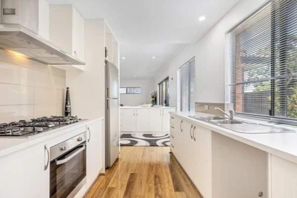 Luxury Affordable At Belmont!! Homestay Perth