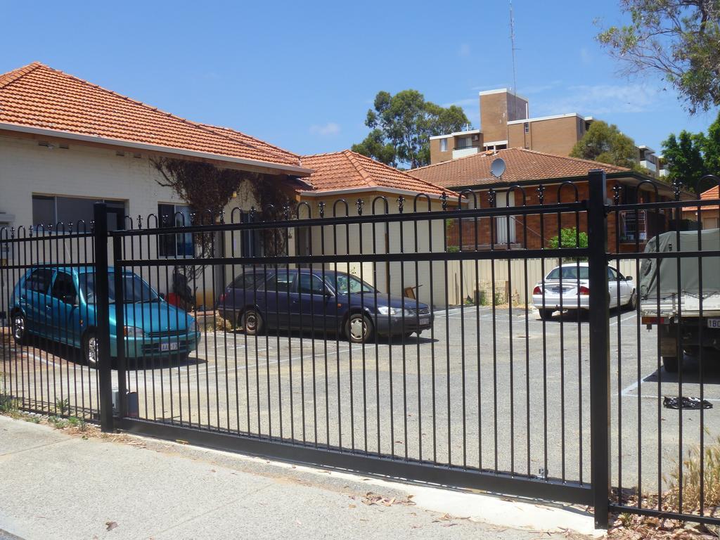 Victoria Park Hostel *