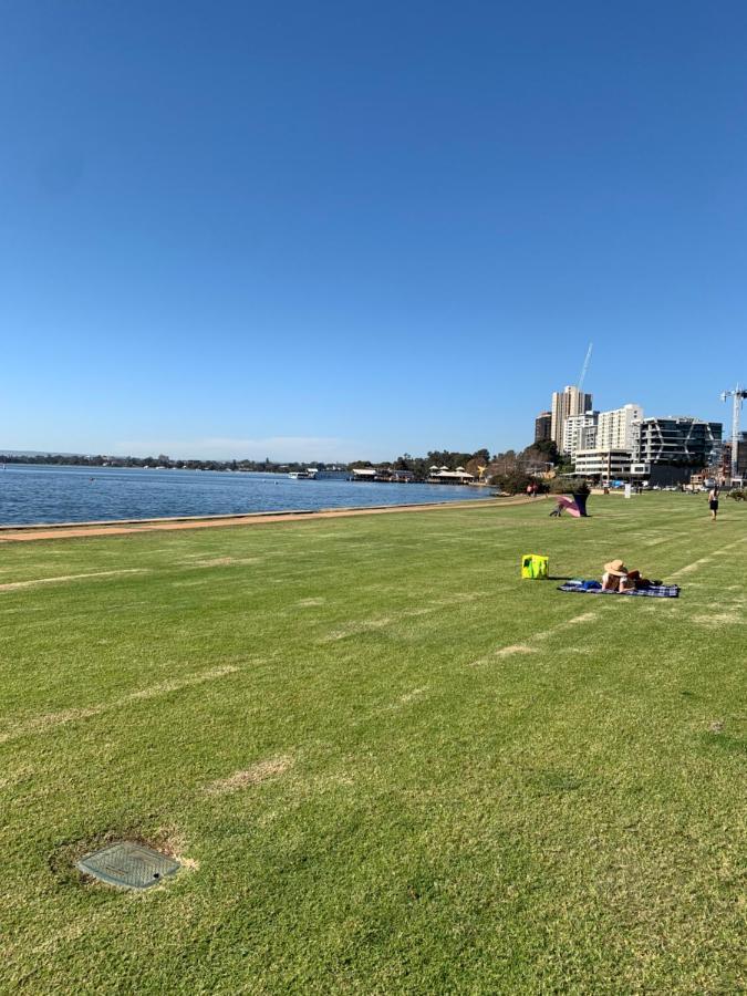 10/17 Richardson Street, South *