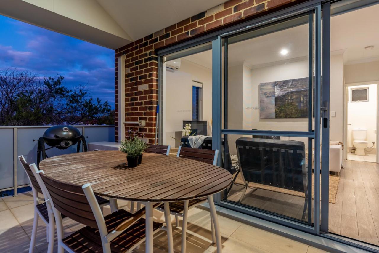 Modernista Getaway Your Airport Retreat Apartment