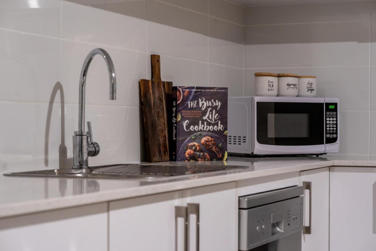 Apartment Modernista Getaway Your Airport Retreat Perth