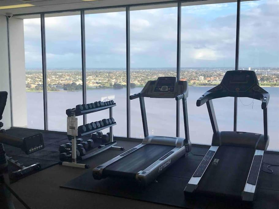 Apartment In The 1b1b Pool And View Perth