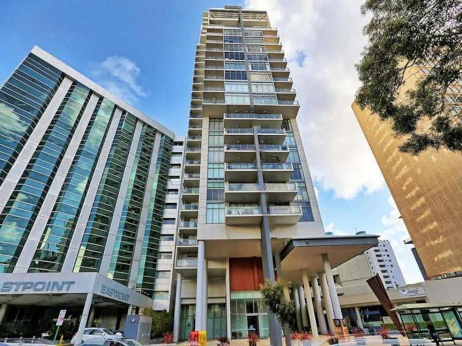 In The 1b1b Pool And View Apartment *