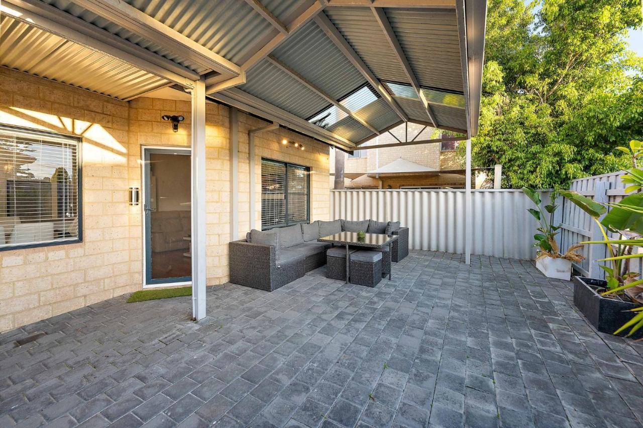 Modern Scarborough Townhouse *