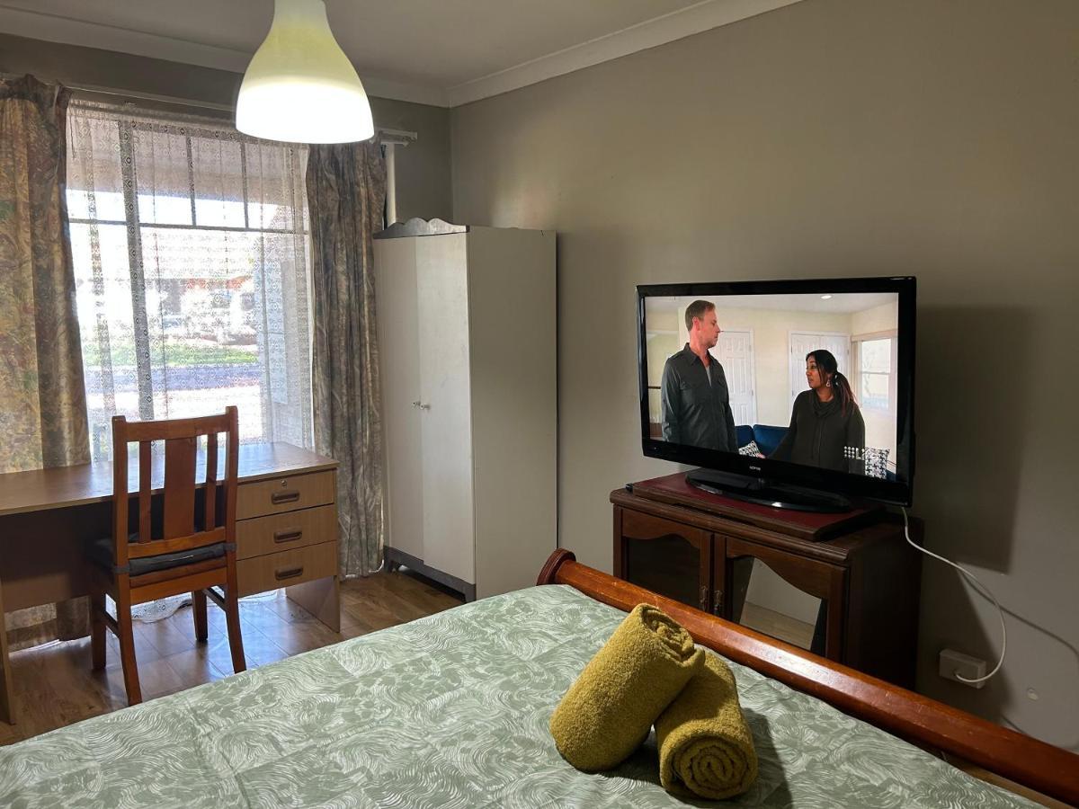 Guest house Large Double Share Bathroom And Kitchen Perth