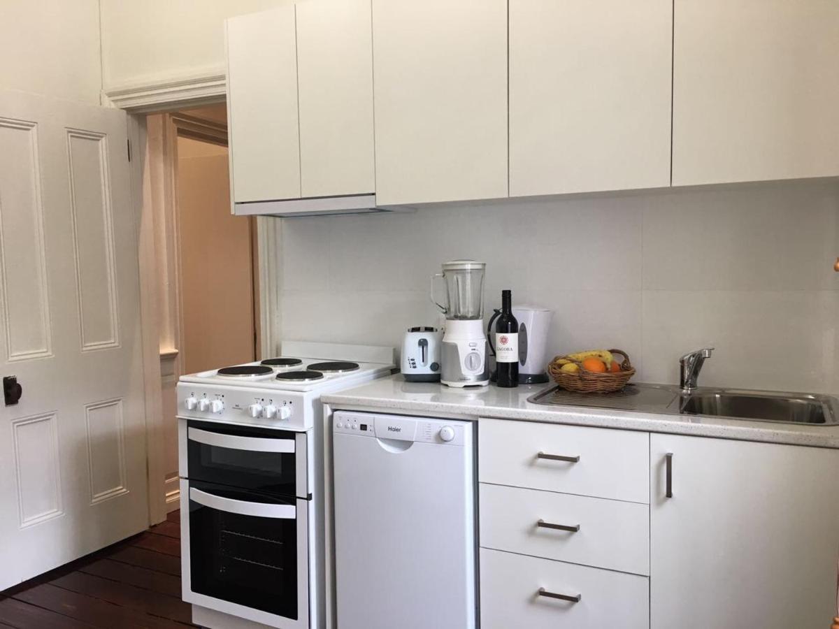 Charming Federation Style Minutes From Cbd *