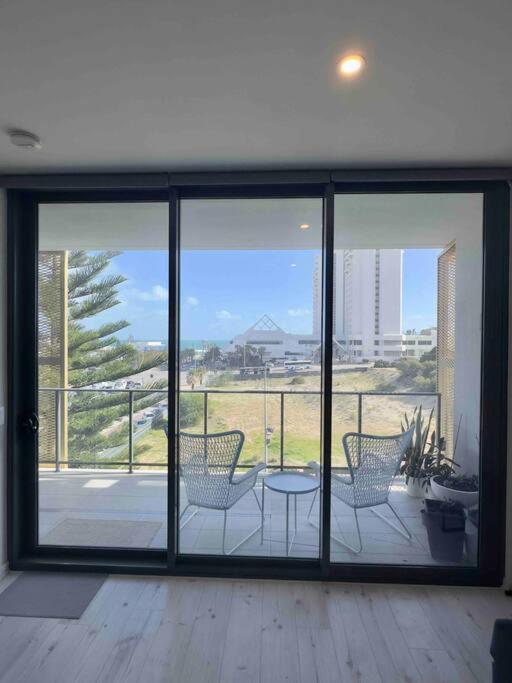 Scarborough Oceanview 2br Special Rate *