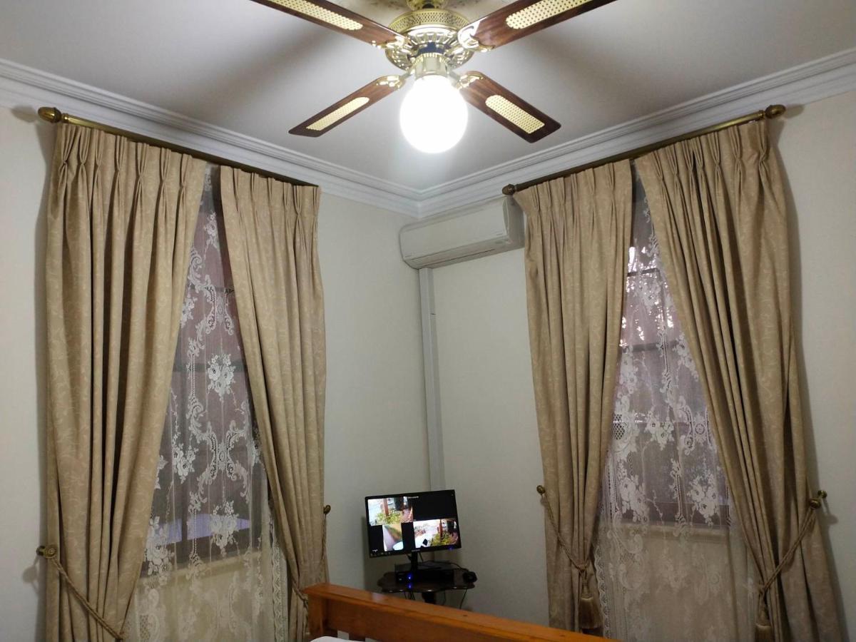 Heart Living-a Near New Federation Style House In The Heart Of