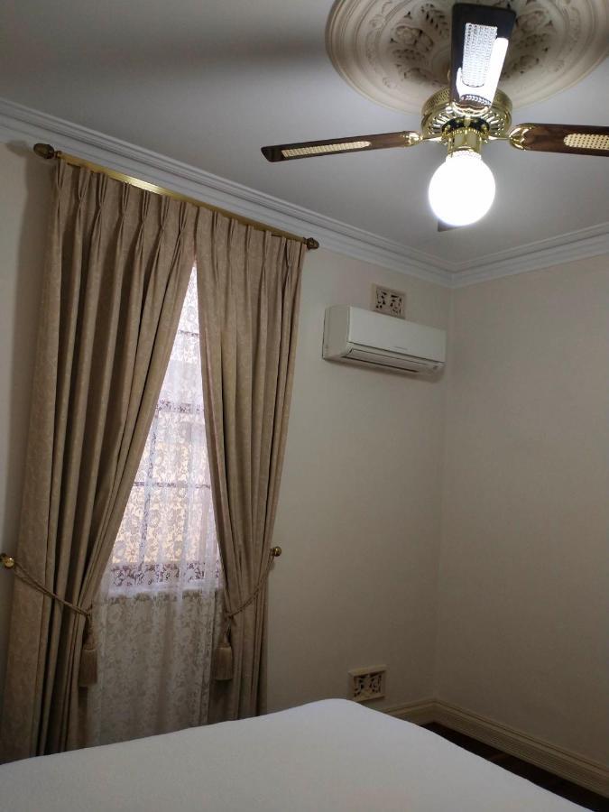 Heart Living-a Near New Federation Style House In The Heart Of * Perth