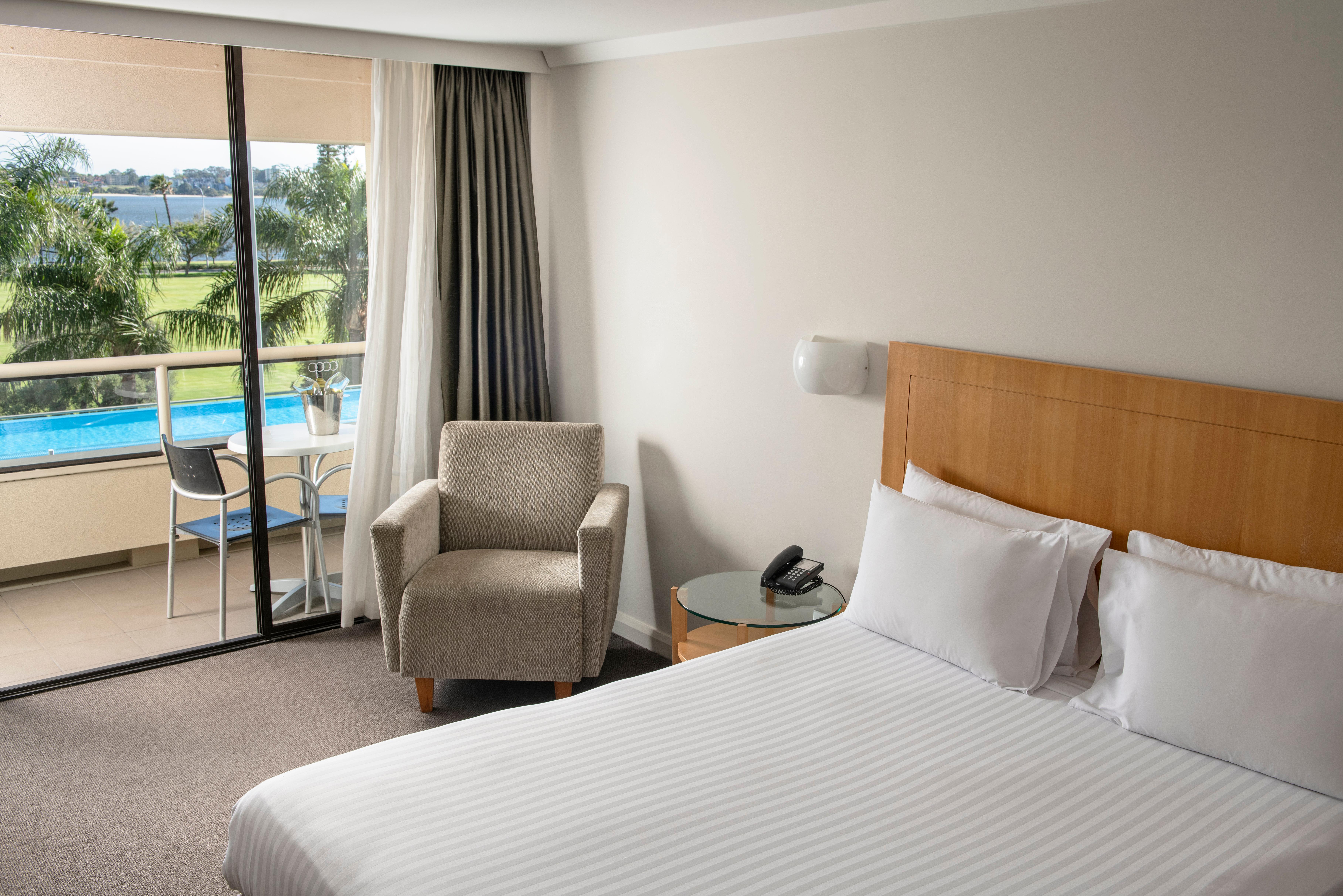 Crowne Plaza By Ihg Hotel