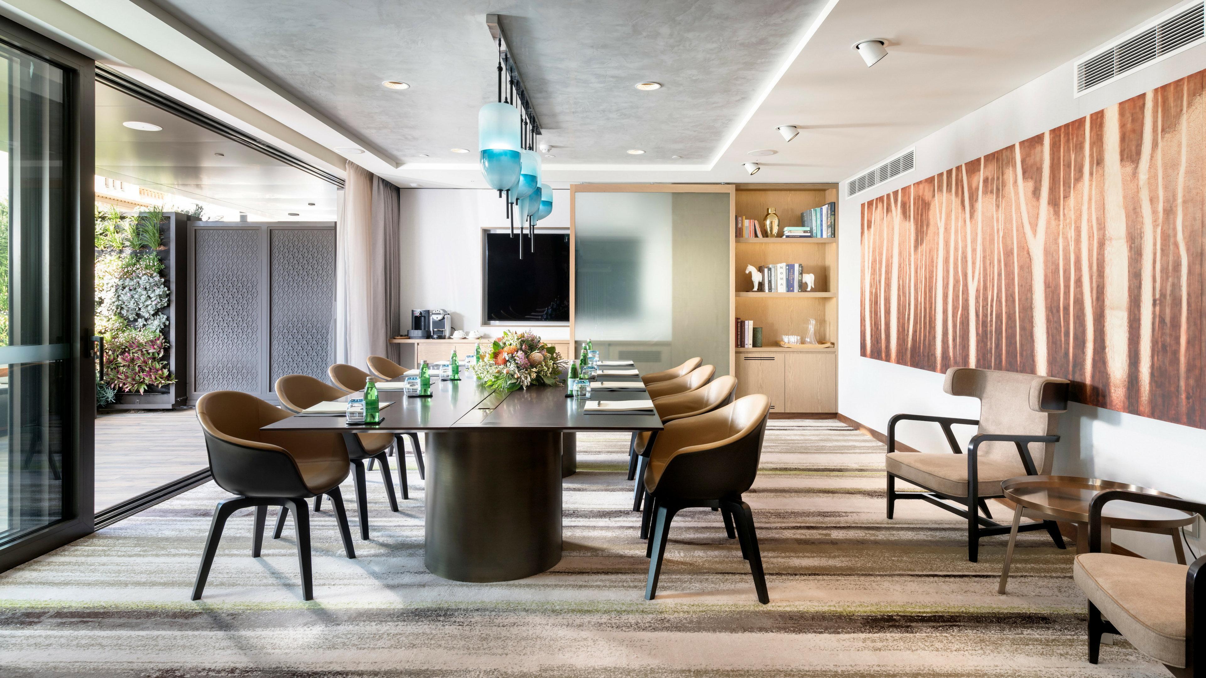 Hotel Intercontinental Centre By Ihg 5*