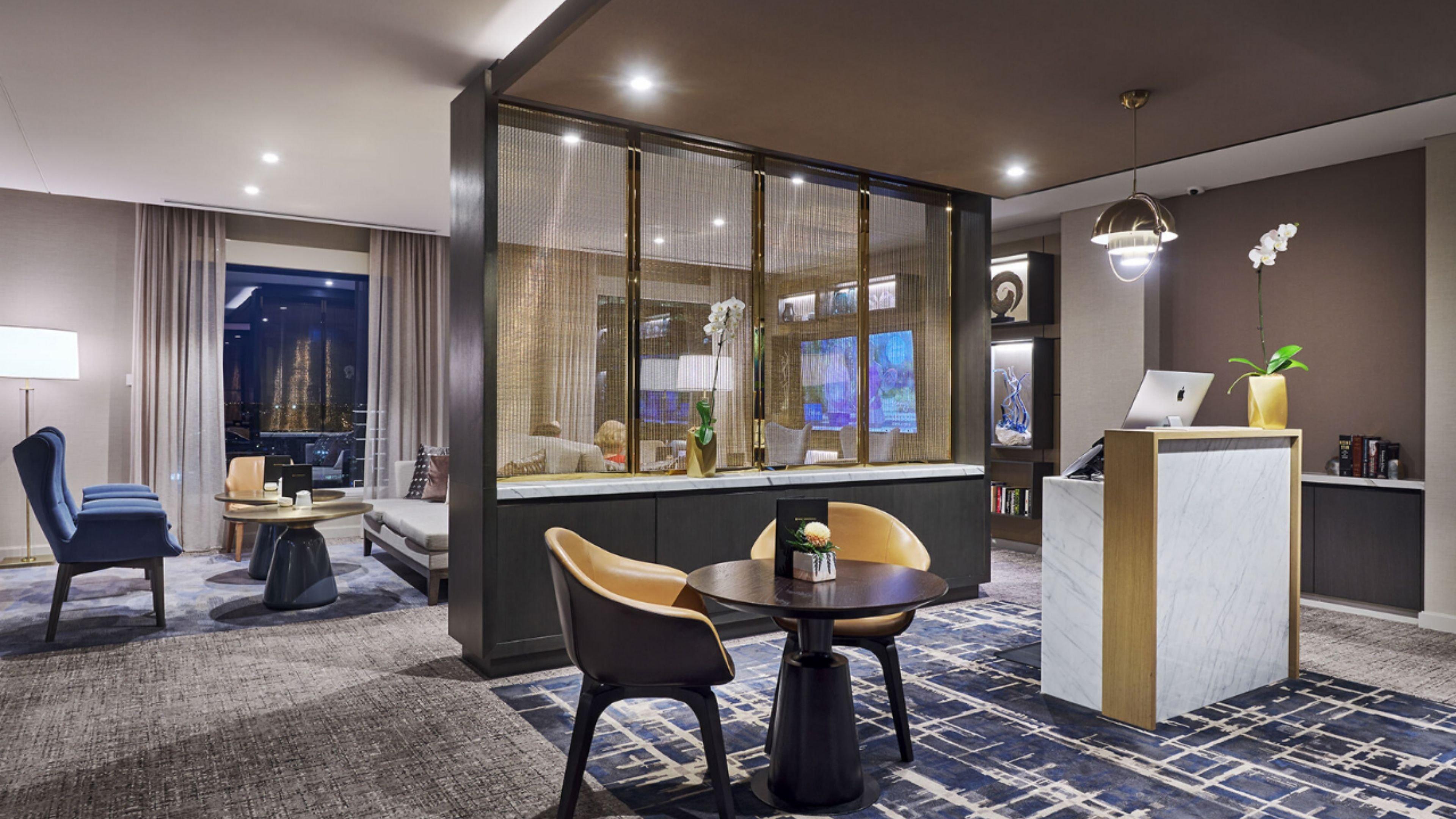 Intercontinental Centre By Ihg Hotel 5*