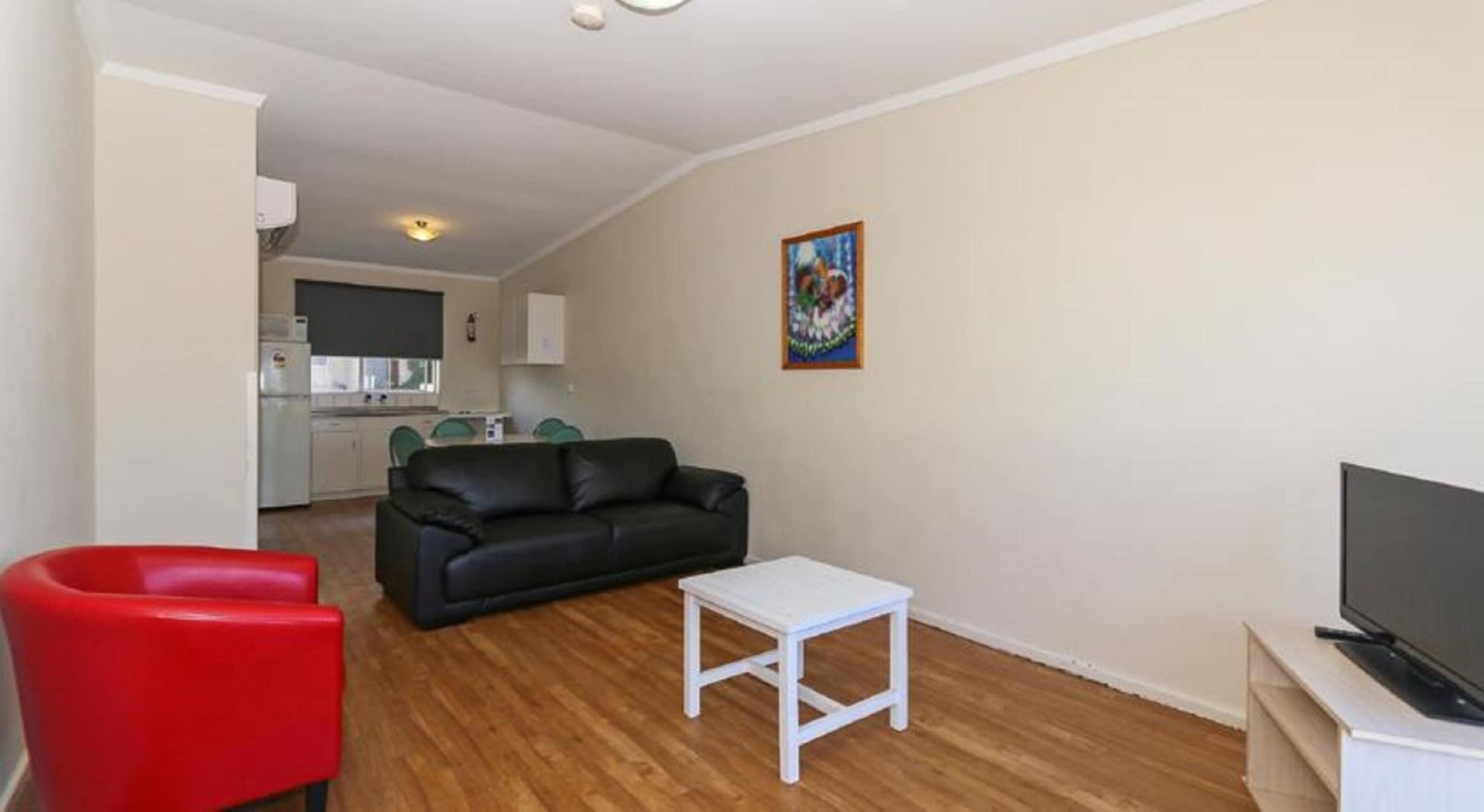 Resort Scarborough Apartments 2*