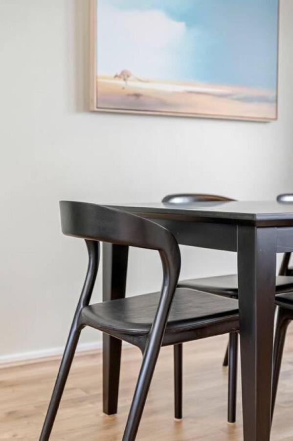 Coastal Elegance A Luxurious Dreamy Escape *
