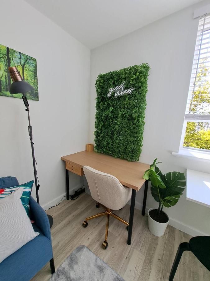 Apartment In East