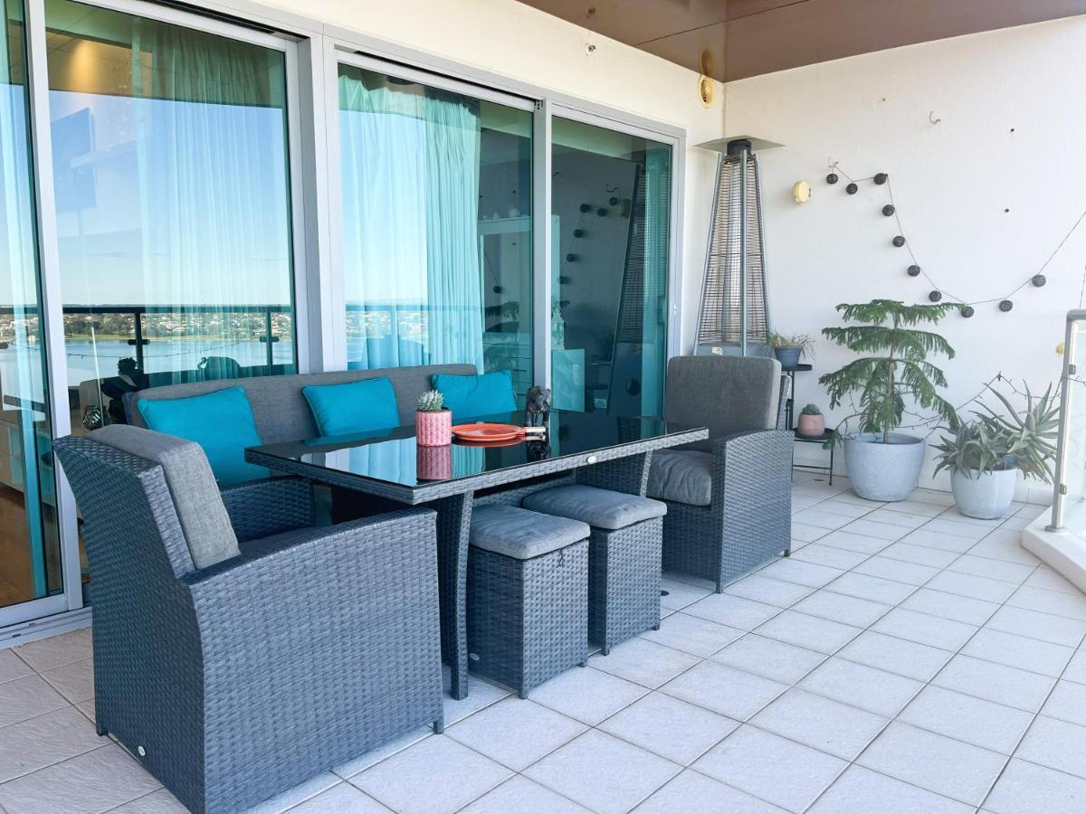 47 Breathtaking Riverviews 2brpark * Perth