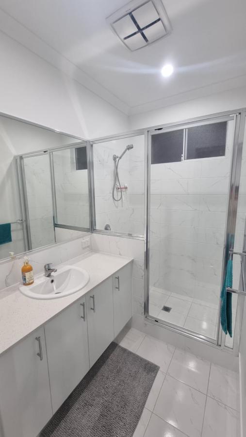 Tranquil & Elegant Getaway Home, Near & Perth
