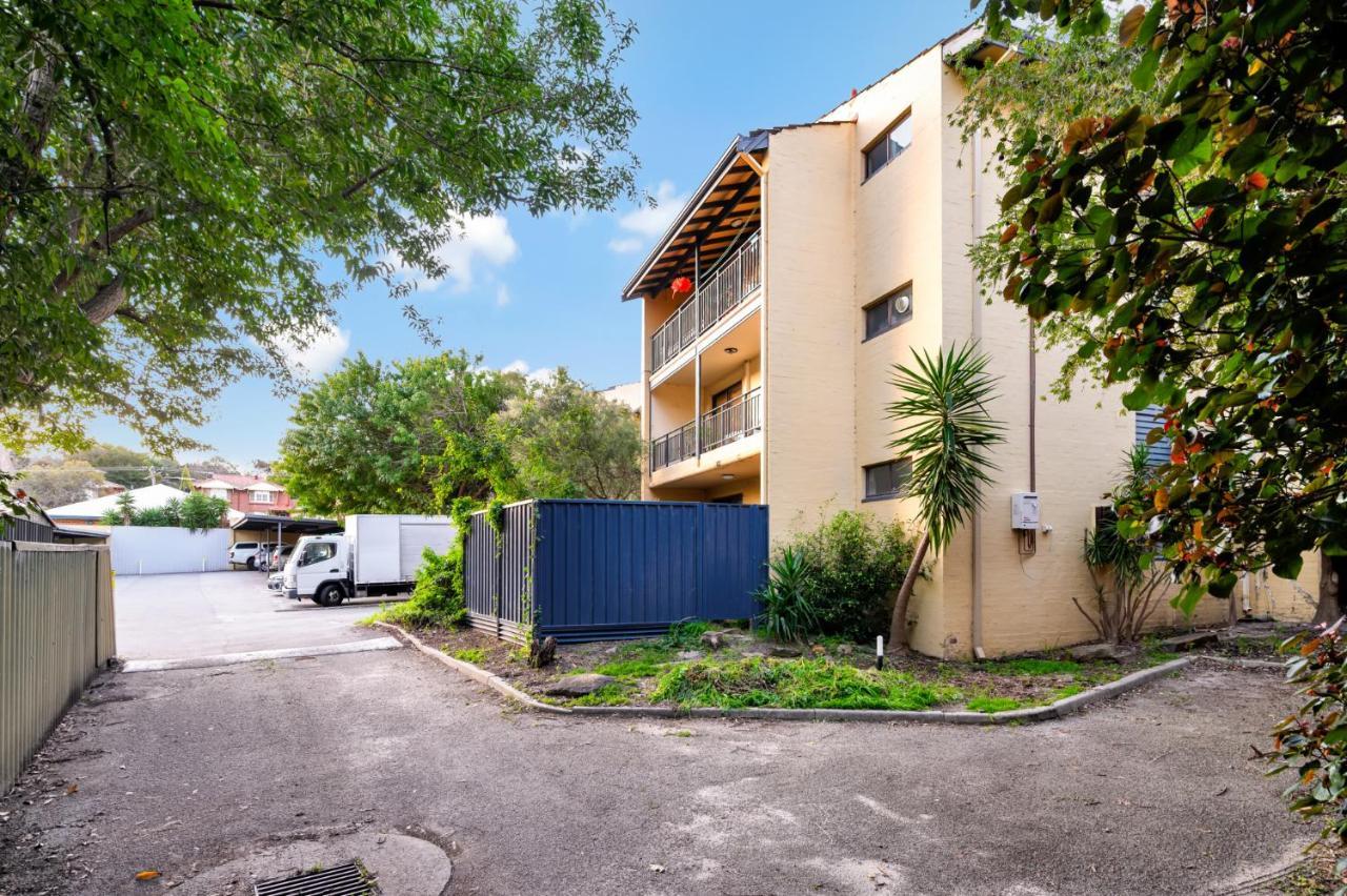 Apartment Cent29 - Riverside Retreat