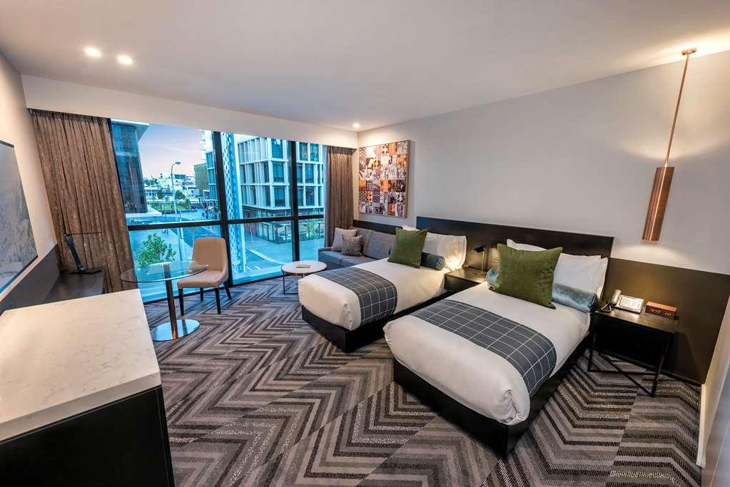 Rydges Kings Square 4*