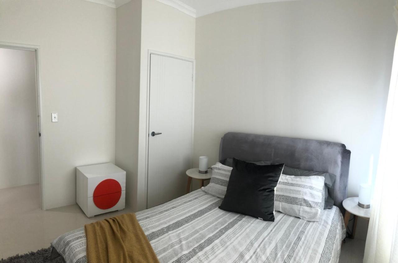 Iluka Apartment *