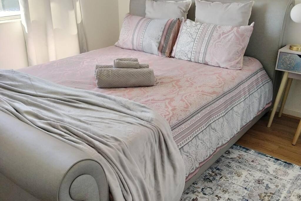 Apartment Simply Delightful Unit Close To Cbd And Perth