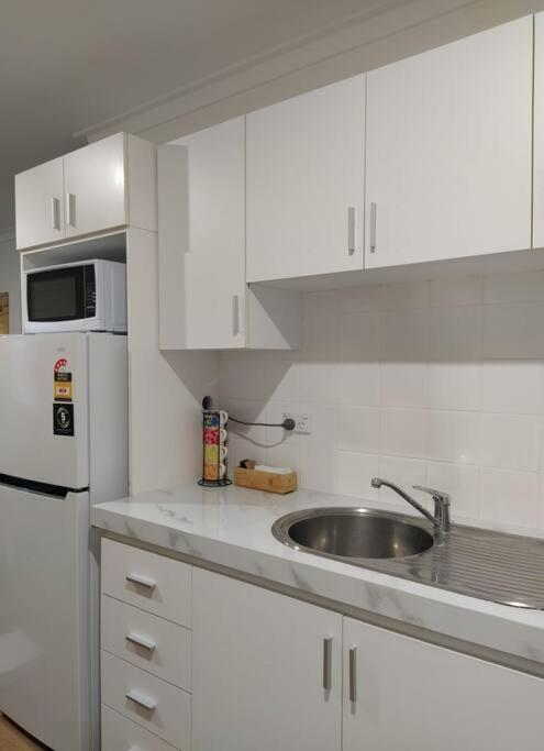 Simply Delightful Unit Close To Cbd And * Perth