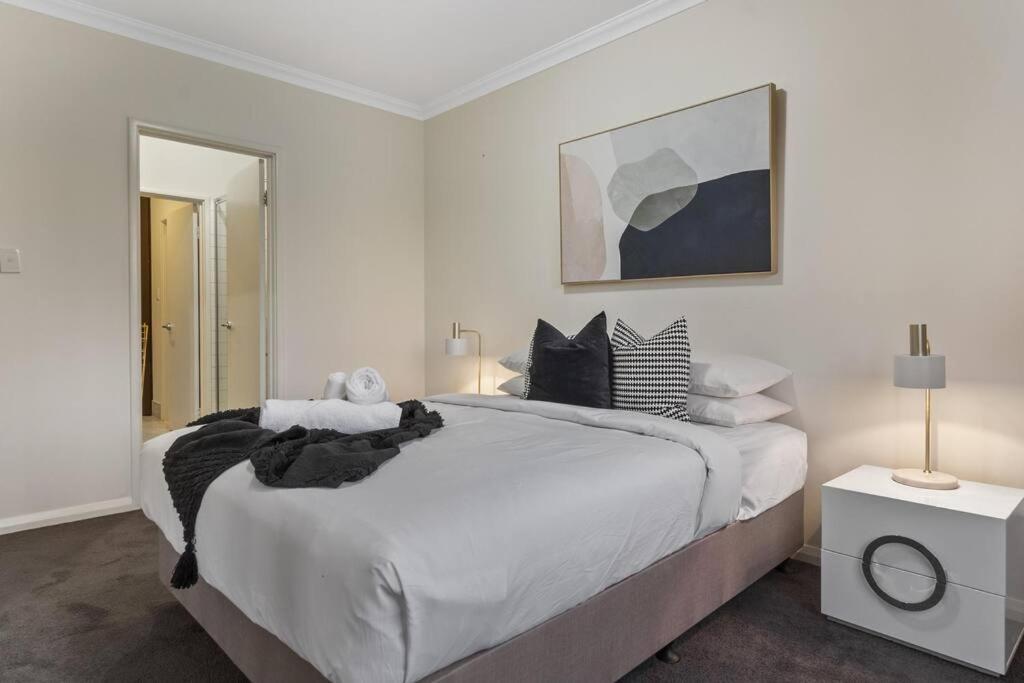 Luxury Retreat In The Heart Of Subiaco Perth