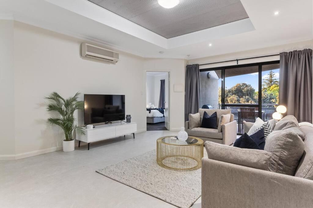 Luxury Retreat In The Heart Of Subiaco * Perth