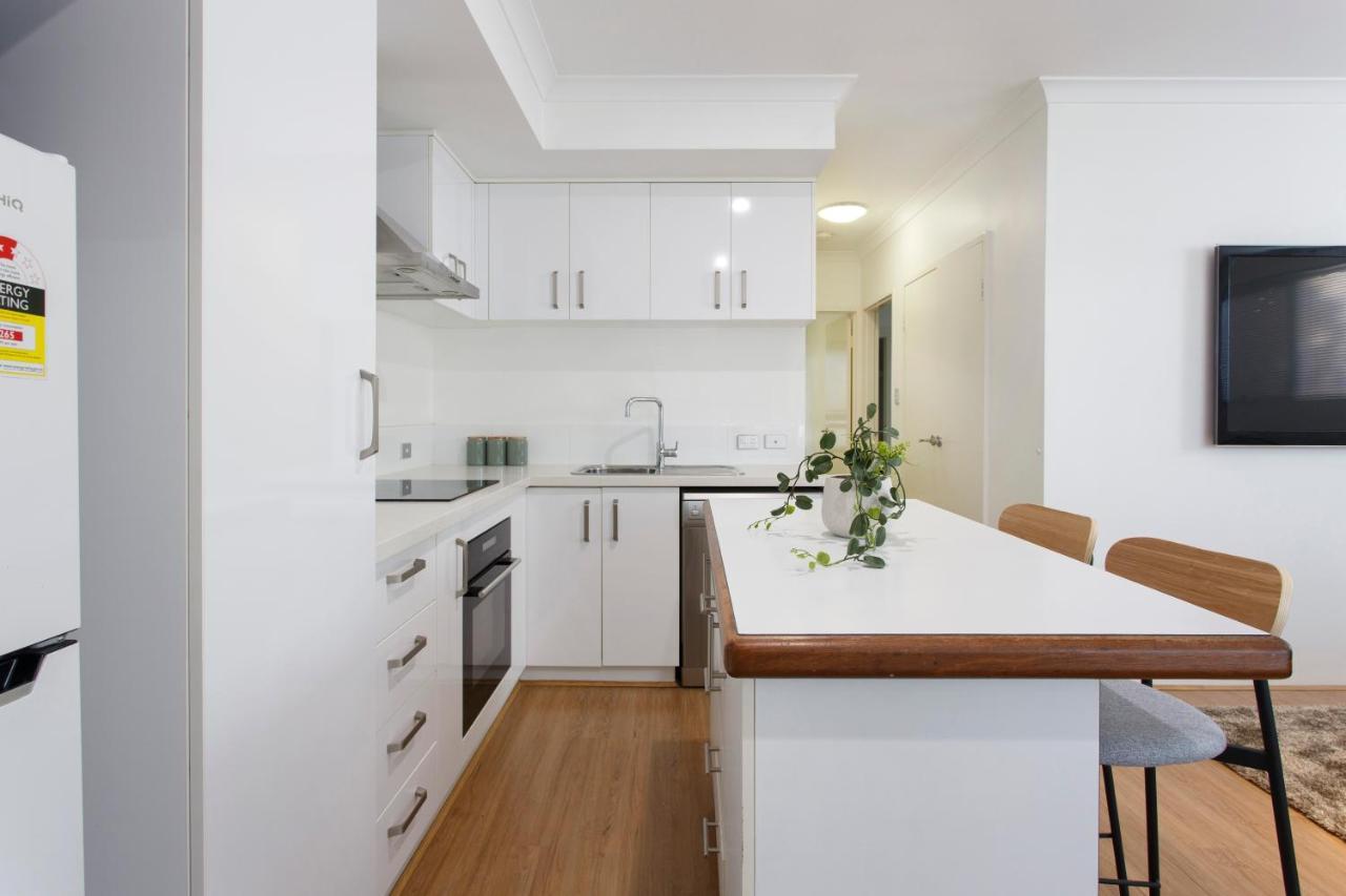 Suburban Living - 2 Bedroom Victoria Park *