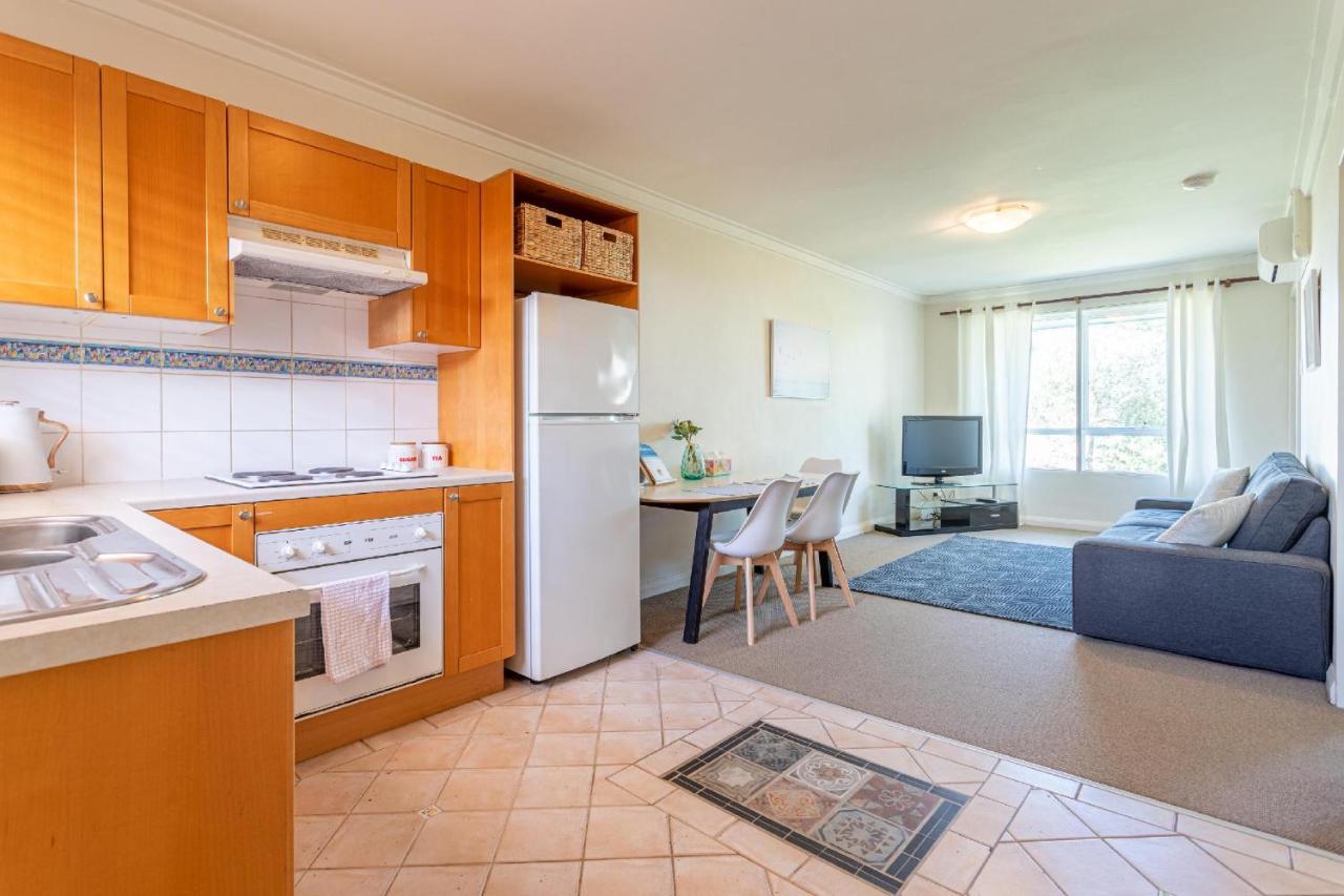 West Coast Delight 1br 1 Bth Apartment
