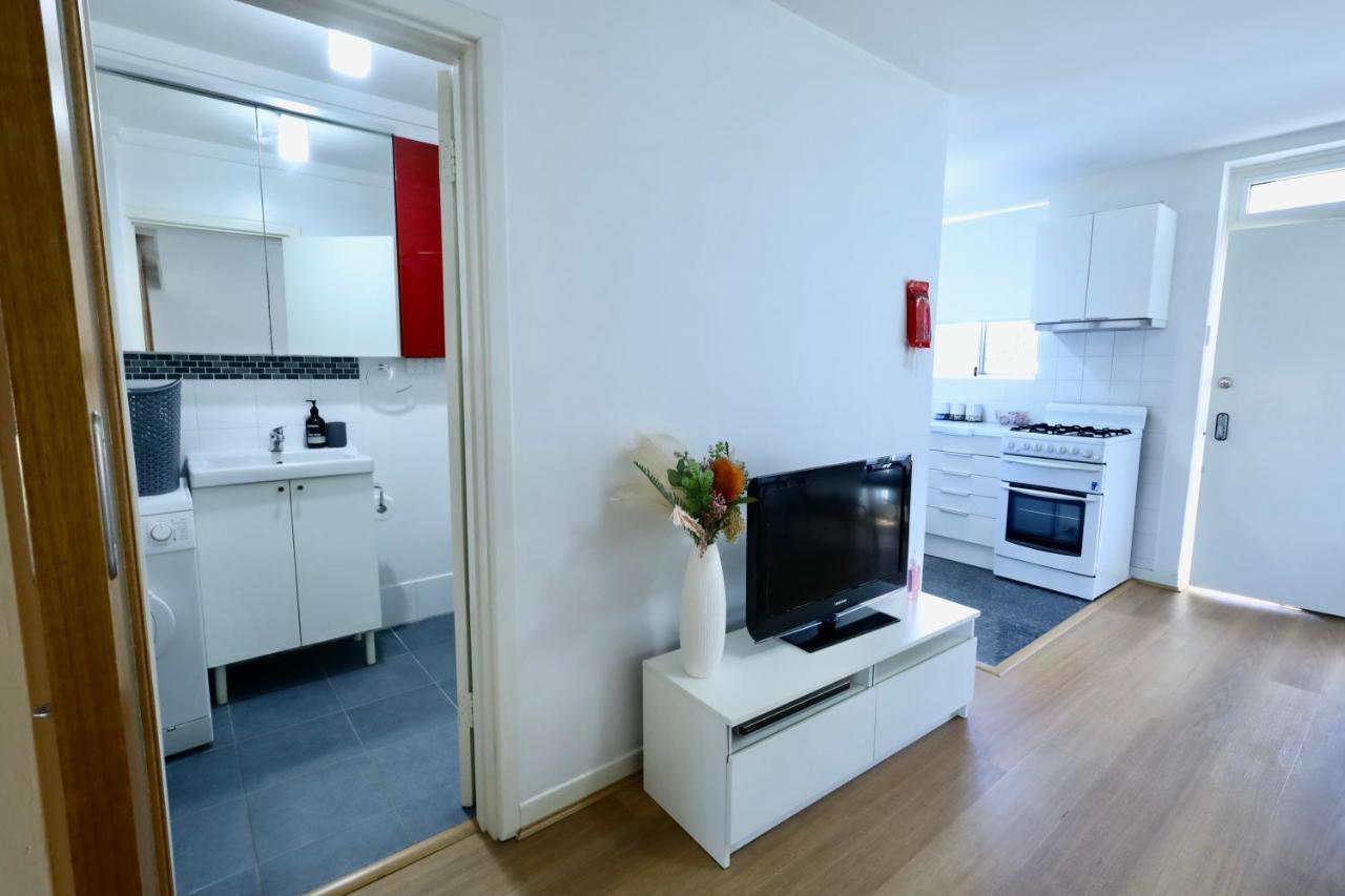 24 Wright At Sleeps 2