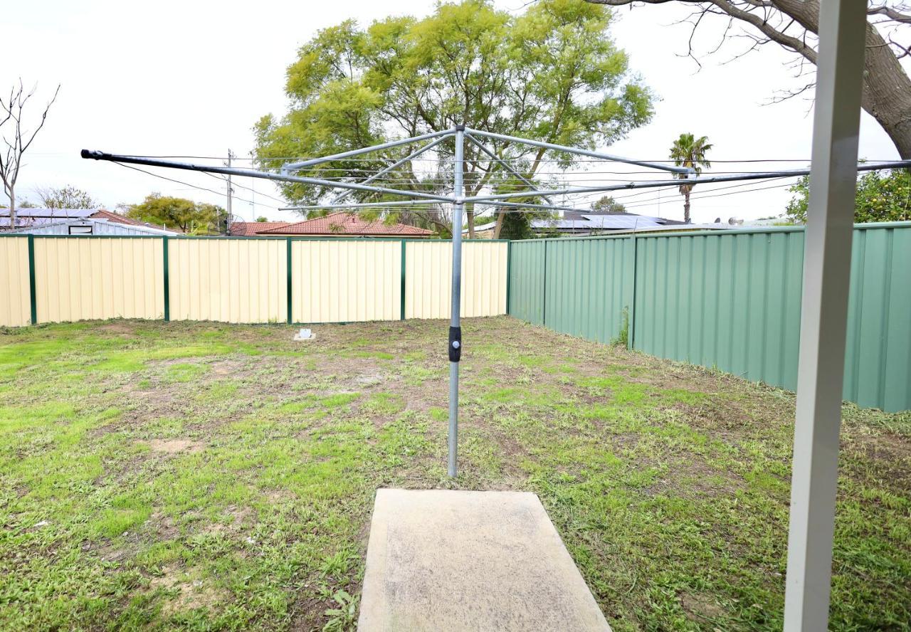 26 Simple Family Mirrabooka Sleeps 5