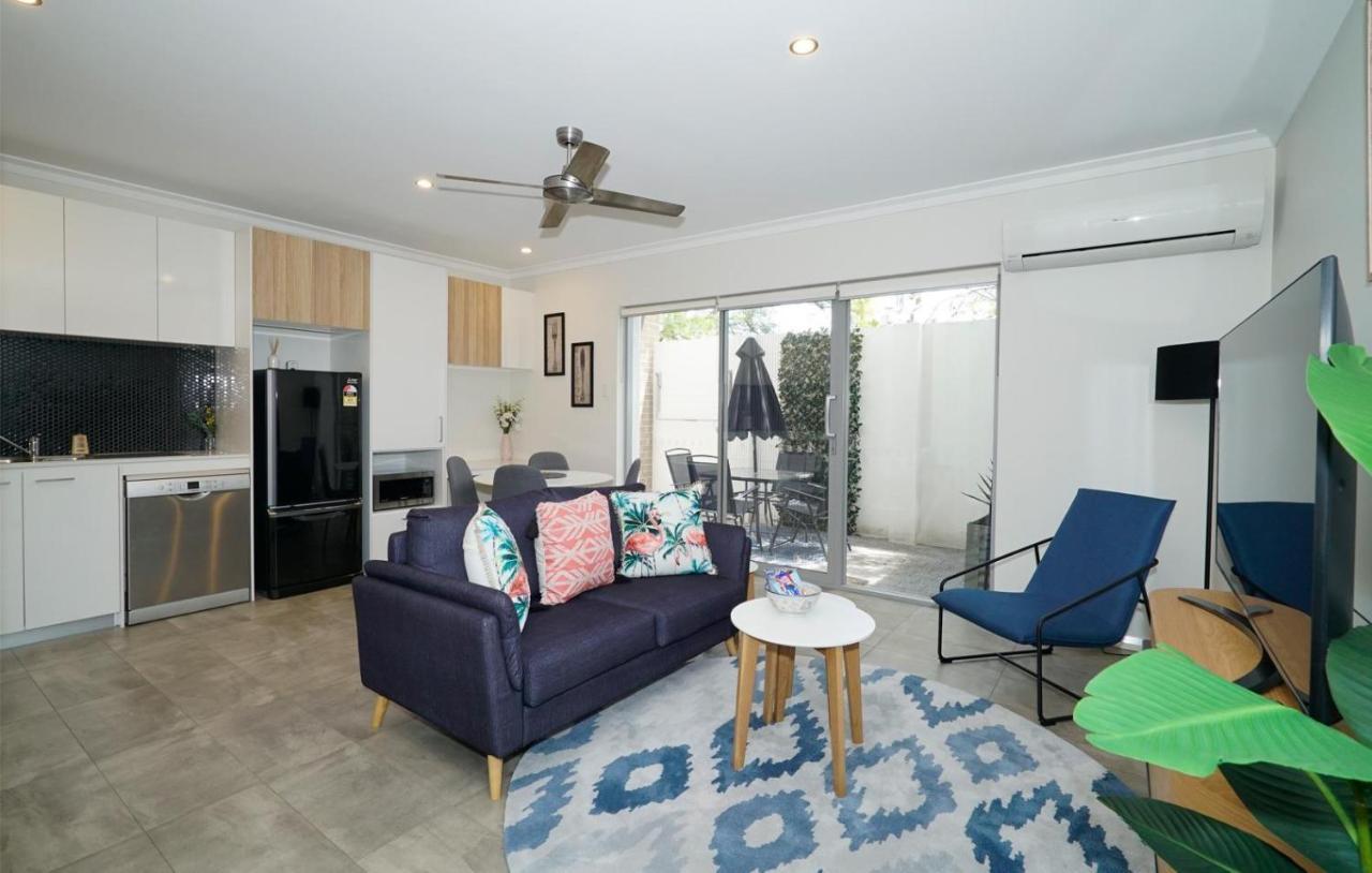 Perfect One Bed In Apartment
