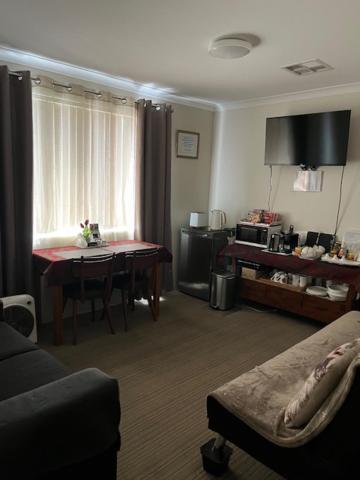 Ascot On Swan Bed & Breakfast 4*