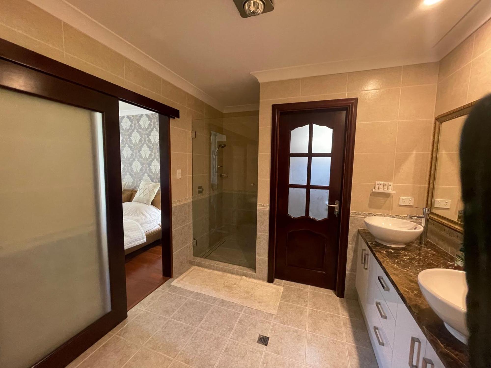 Comfortable Luxury Homestay