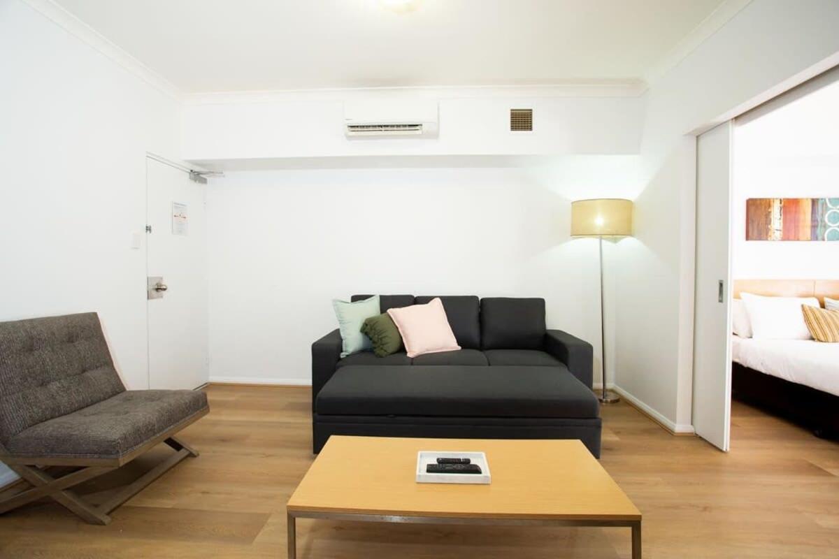 Apartment With Pool And Wifi