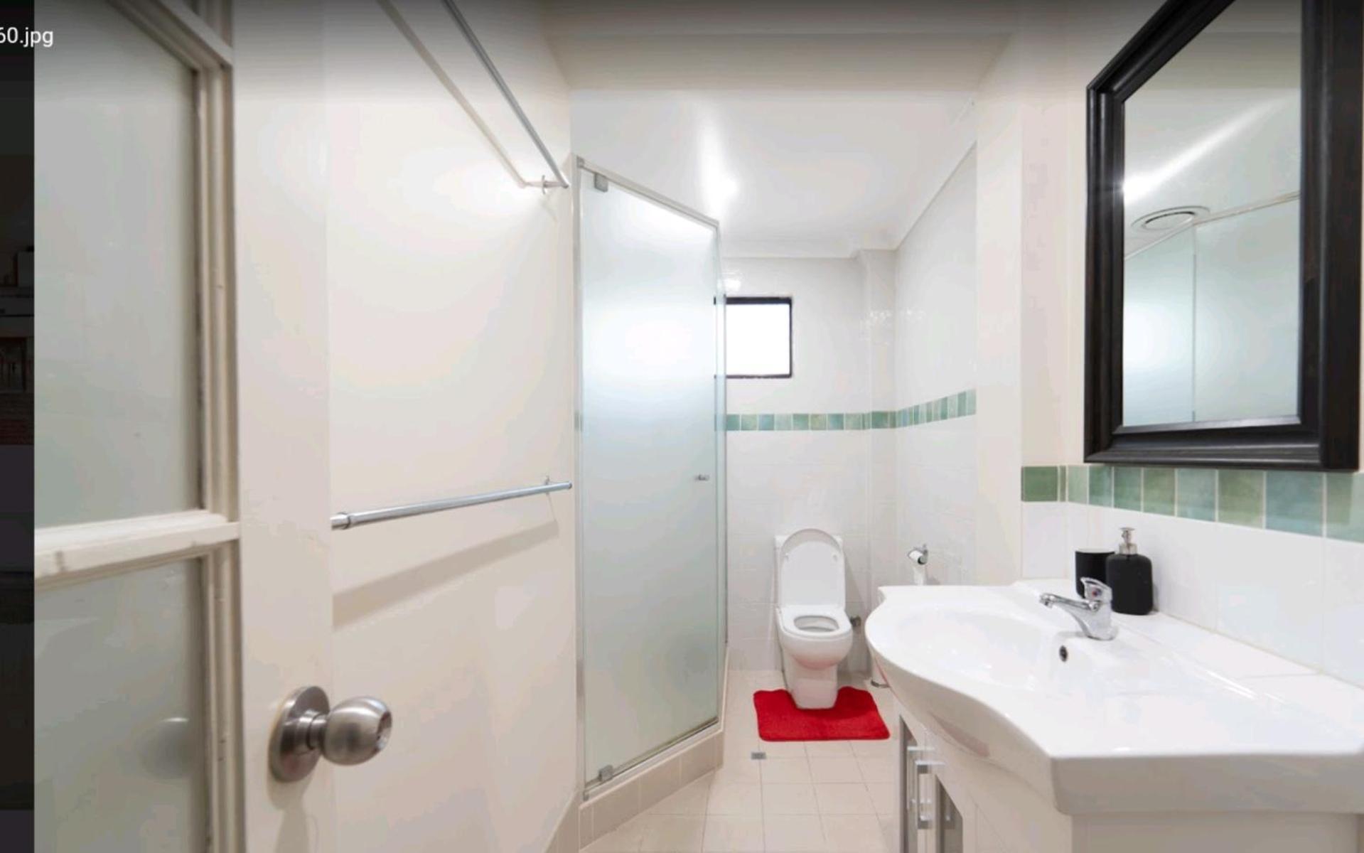 Quiet And Peaceful City Living With Free Parking Homestay *