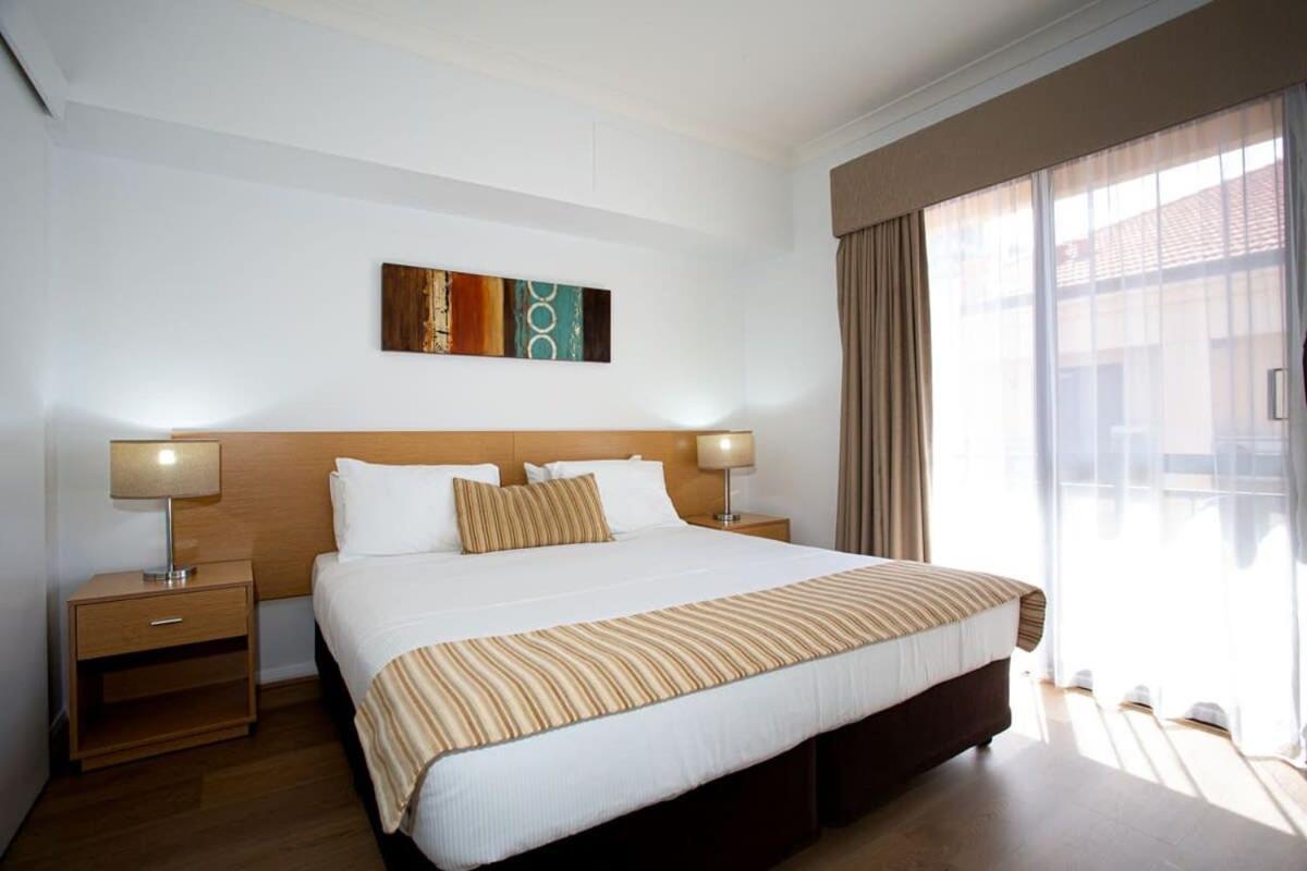 With Pool And Wifi Apartment *