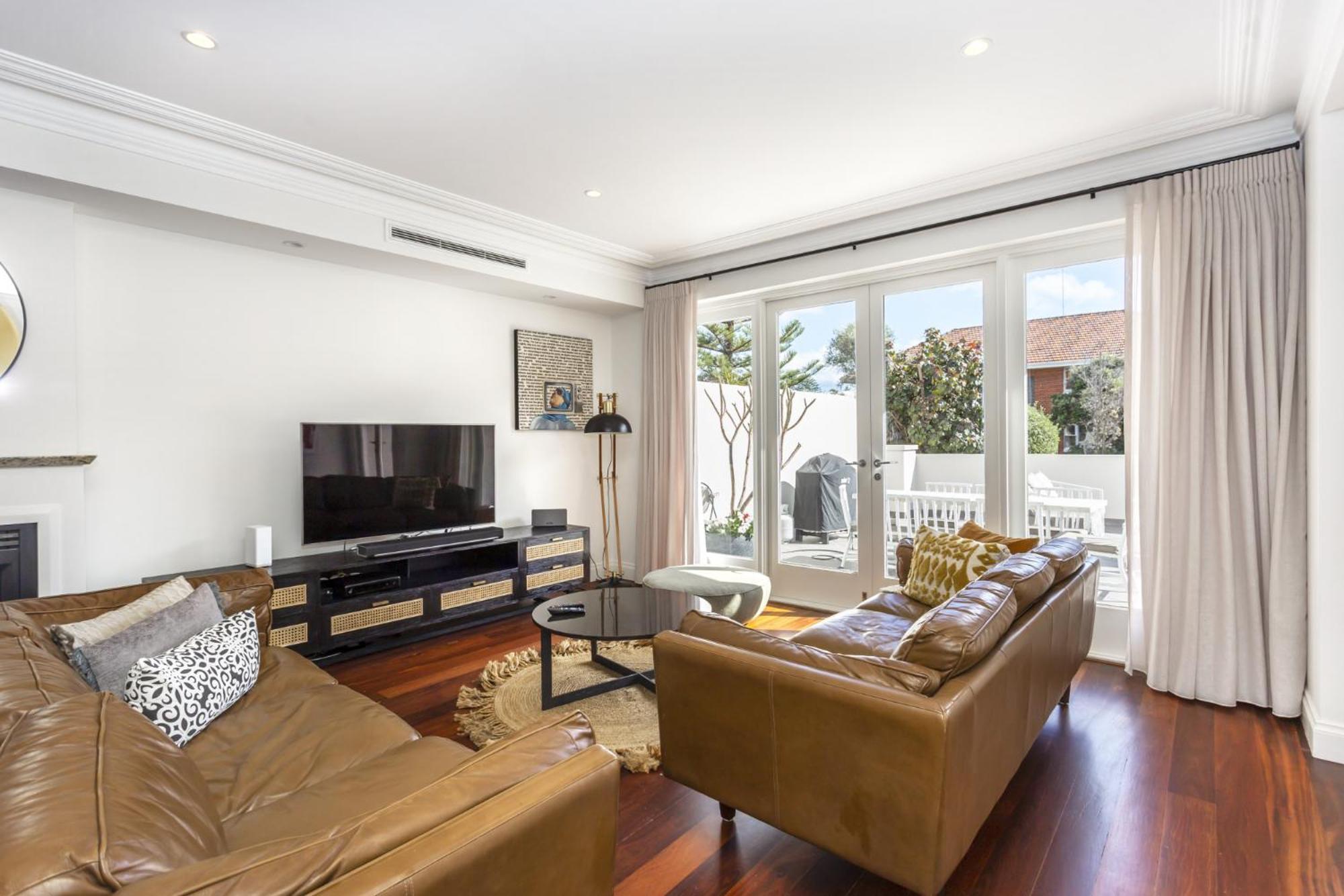 Cottesloe Aqua Retreat - Executive Escapes * Perth