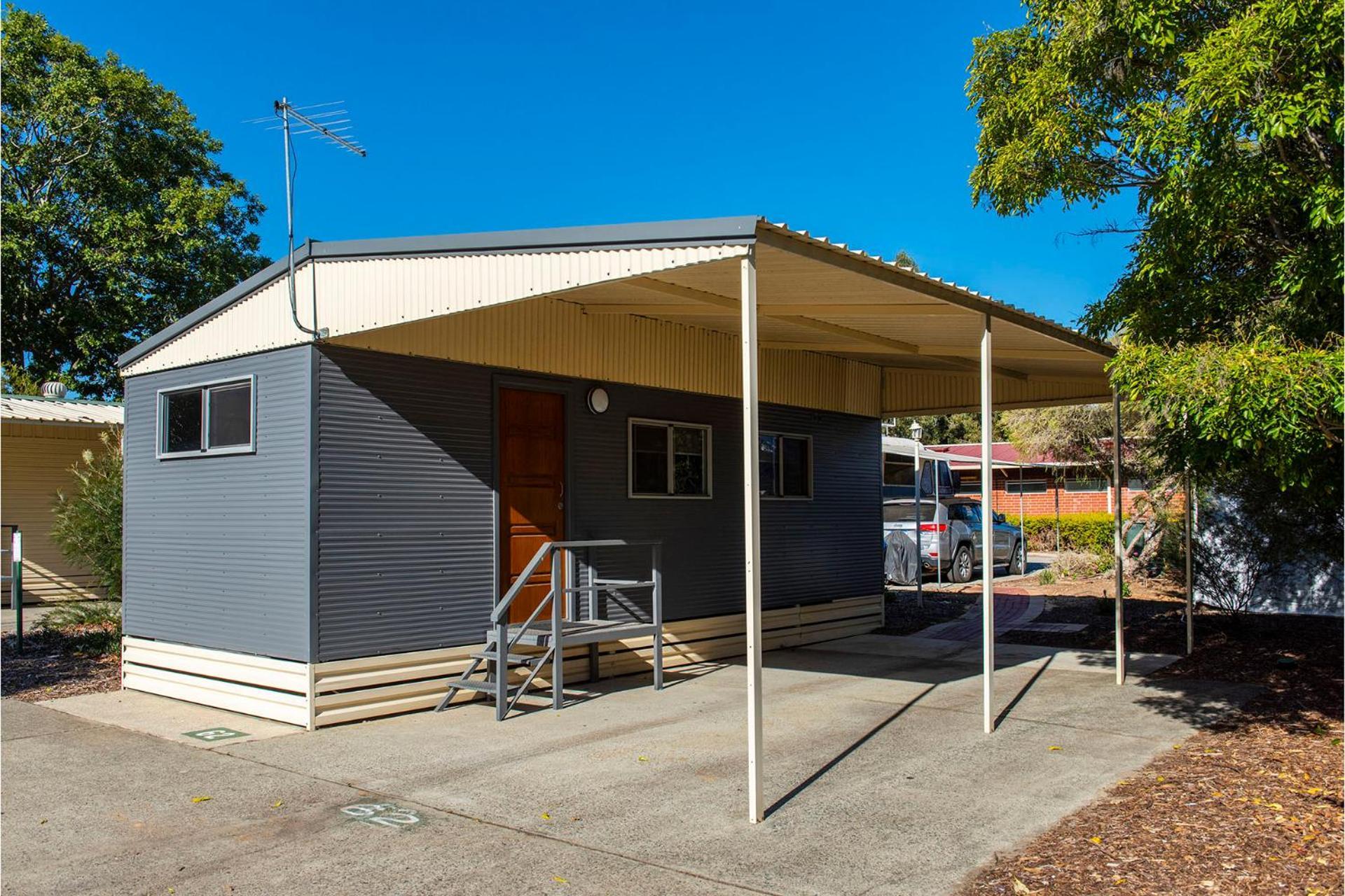 Banksia Tourist Park 4*