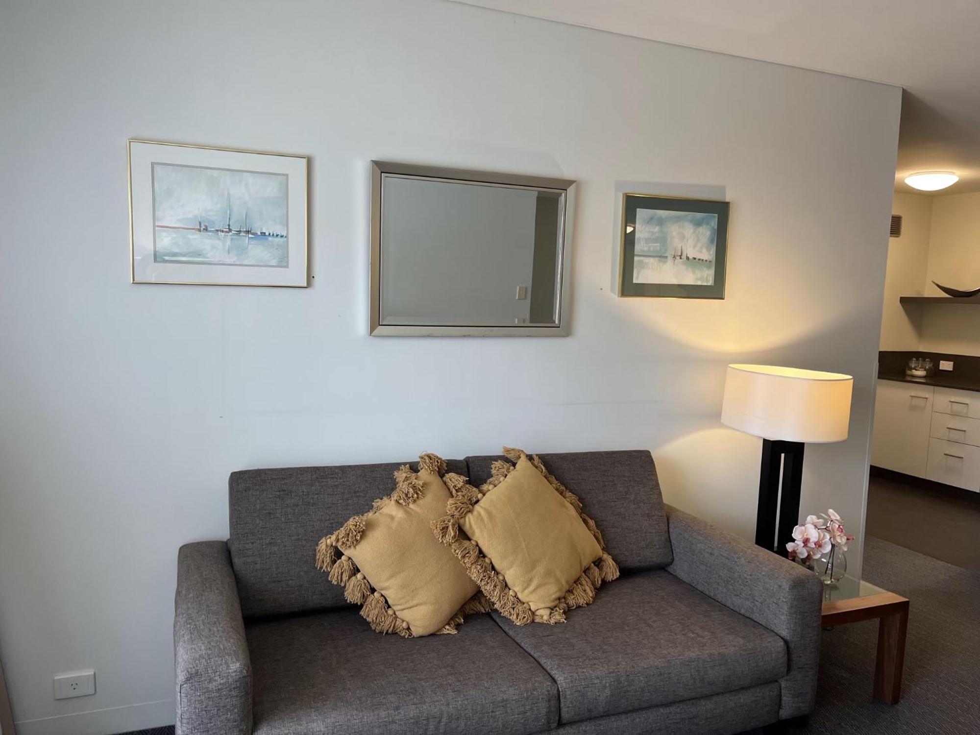 Apartment 109 Simply Devine Hay St 2x2apt Poolgym