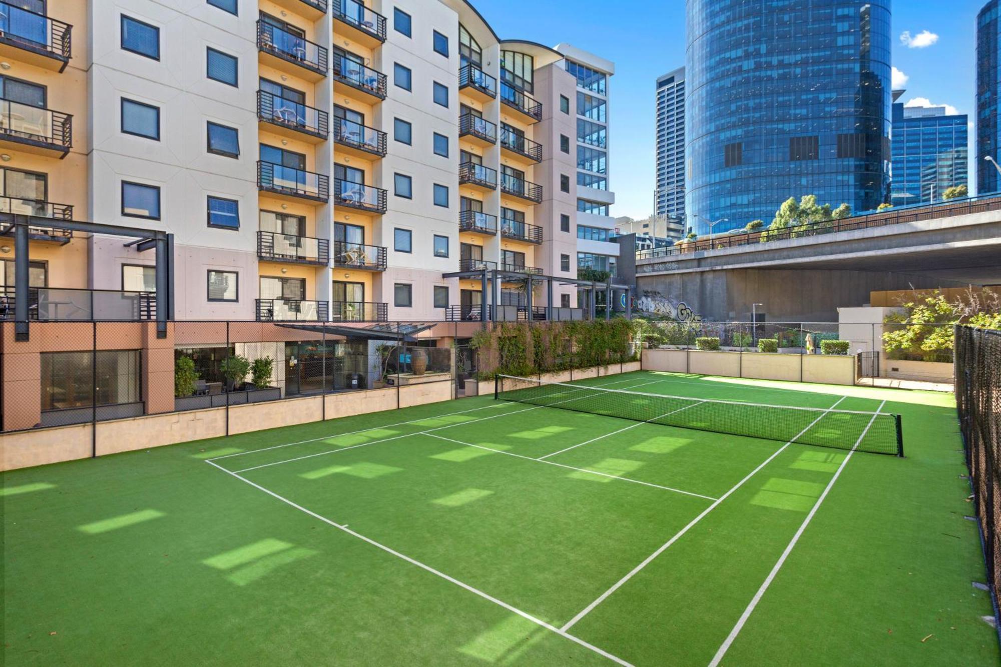 Apartment 1br View Gem On Mounts Bay Road Perth
