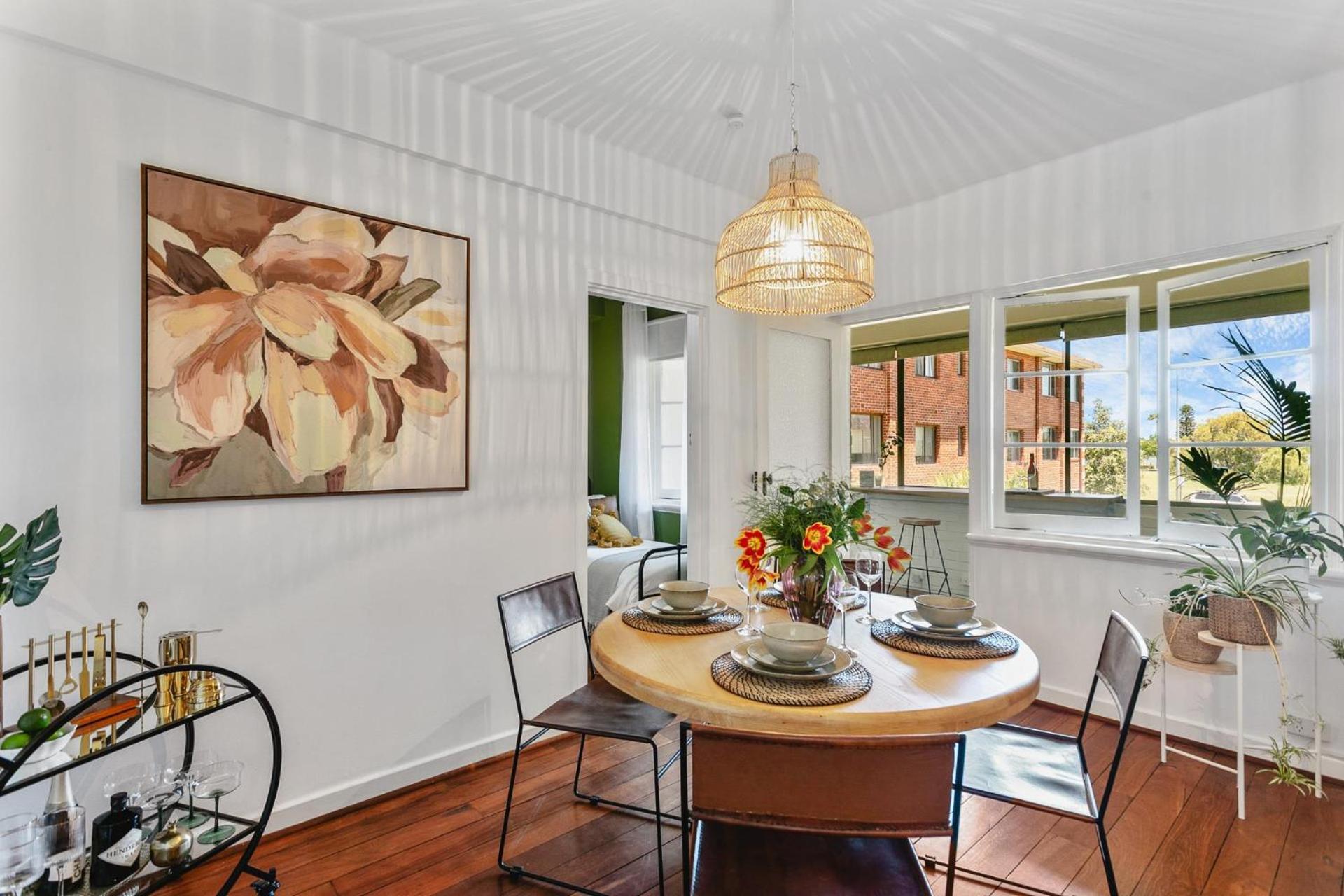 Apartment Vintage 2br Cbd W/river View