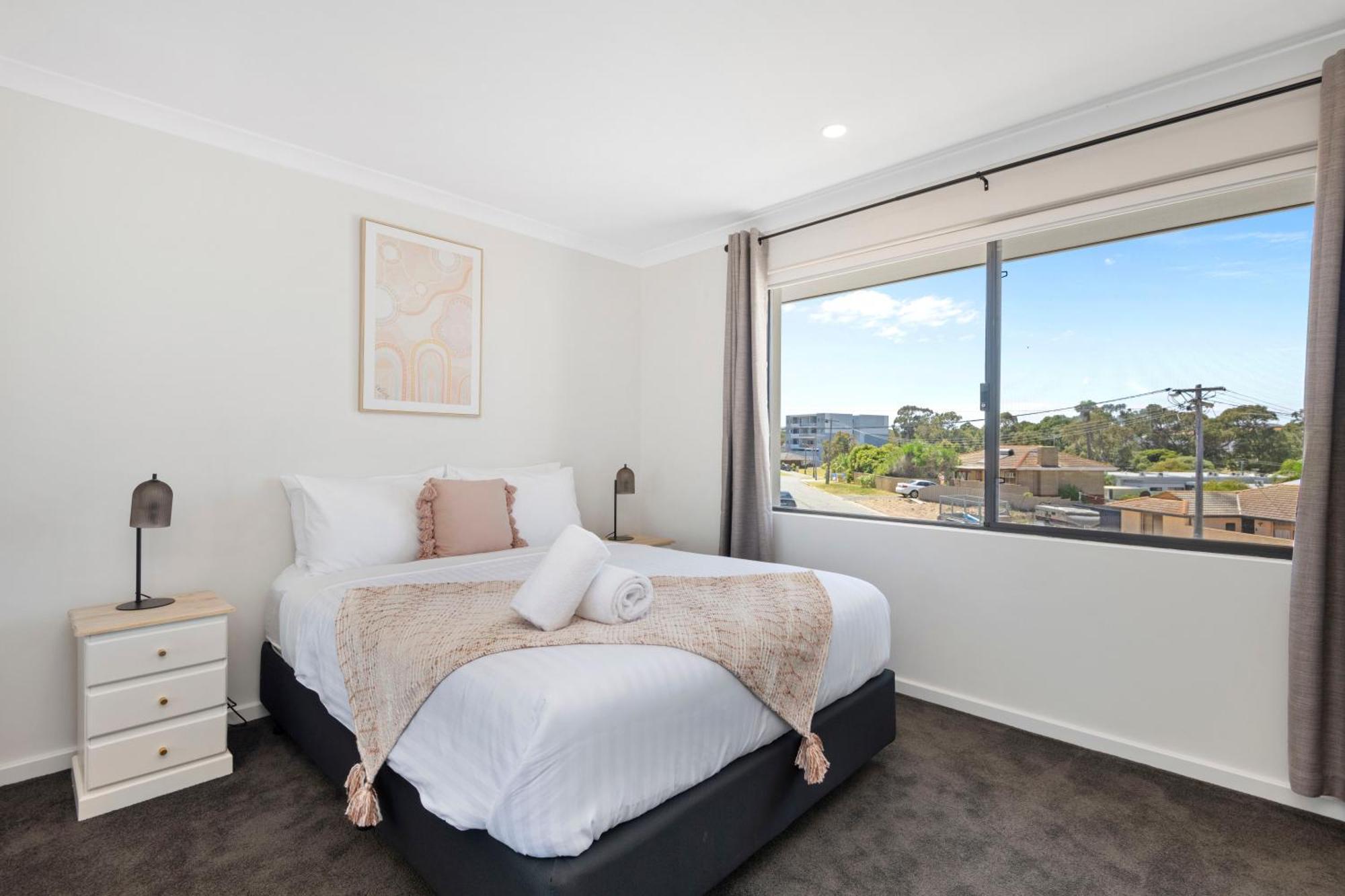 Luxury Urban Retreat * Perth