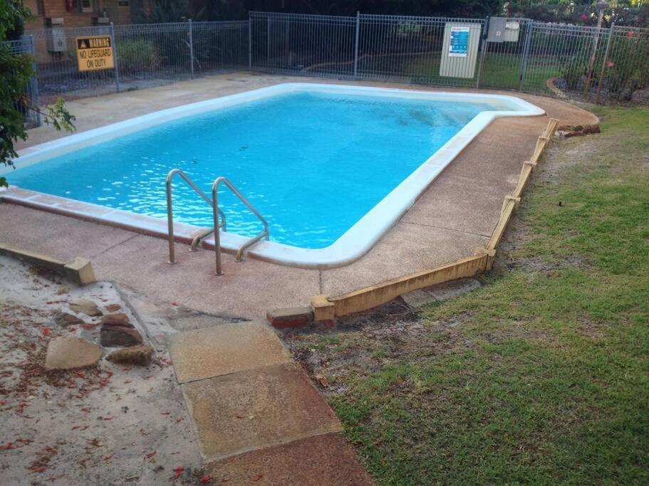 Apartamento Affordable Inglewood Apartment+pool