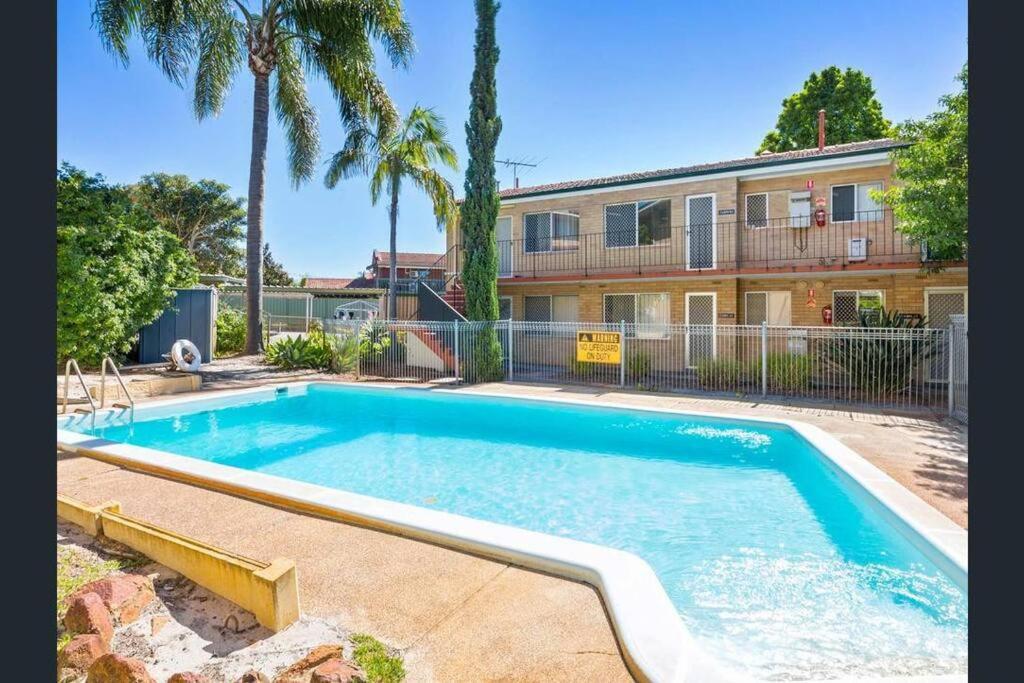 Affordable Inglewood Apartment+pool * Perth
