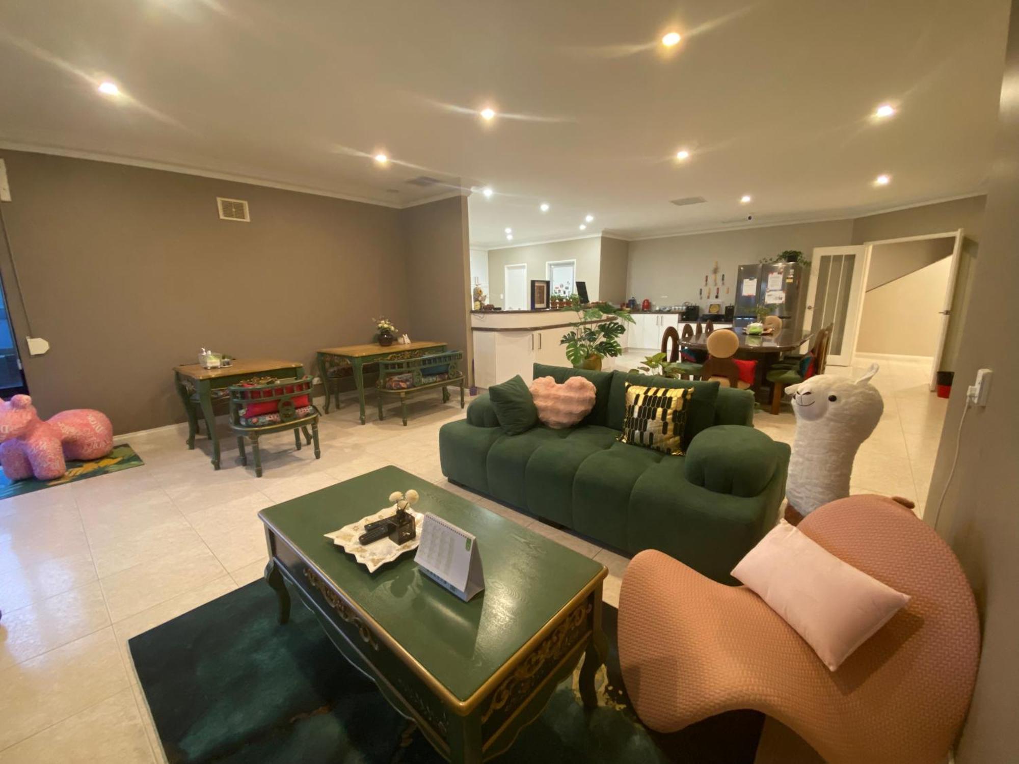 Sunny Ocean View Retreat Homestay Perth