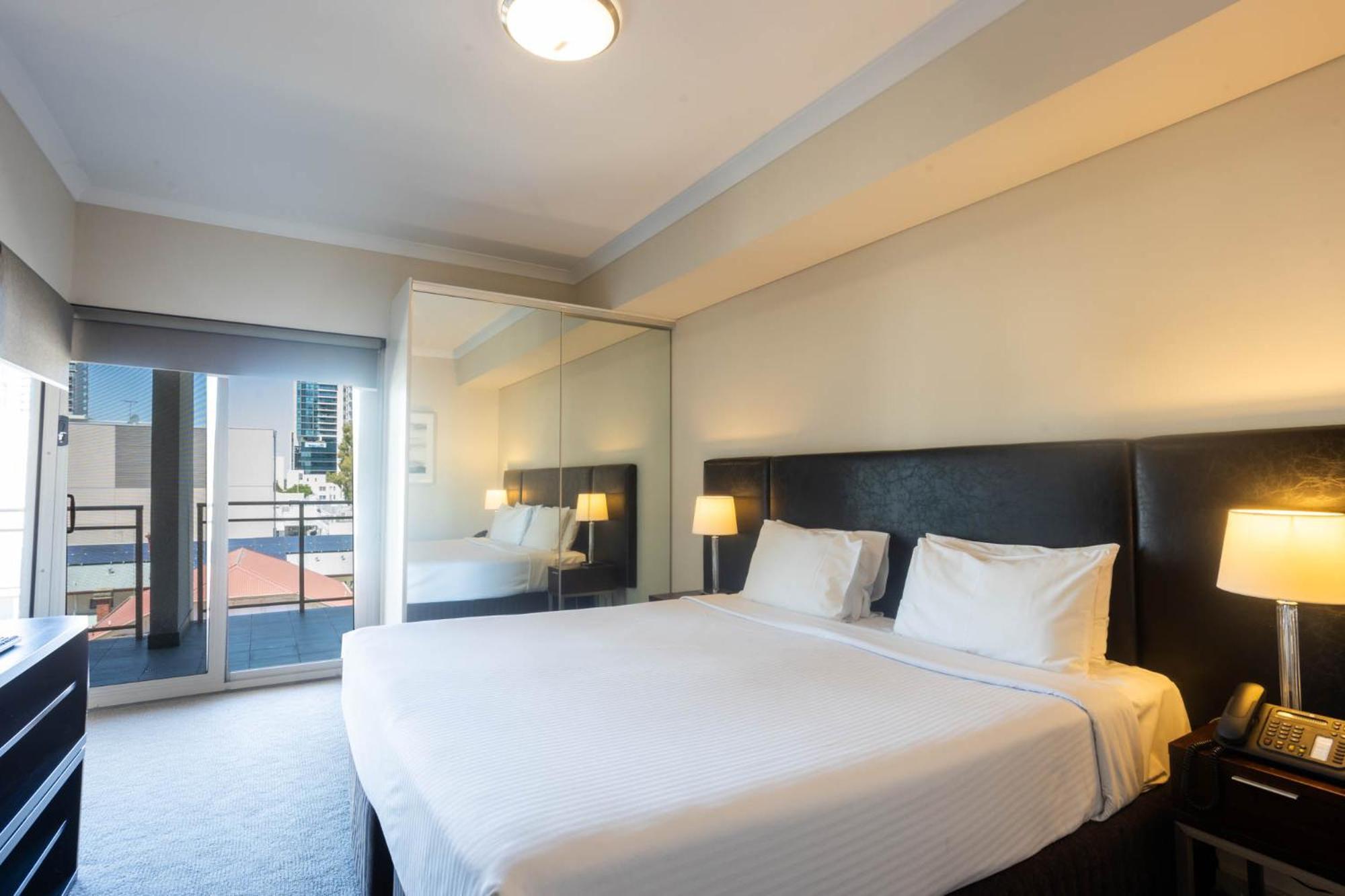 Baileys Serviced Aparthotel 4*